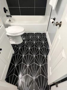 black and white bathroom